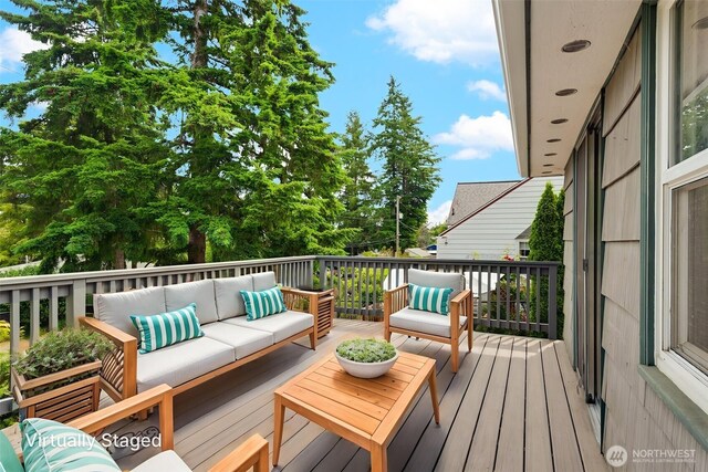 414 W Wyandotte Ave, Shelton, WA 98584 - deck featuring an outdoor hangout area