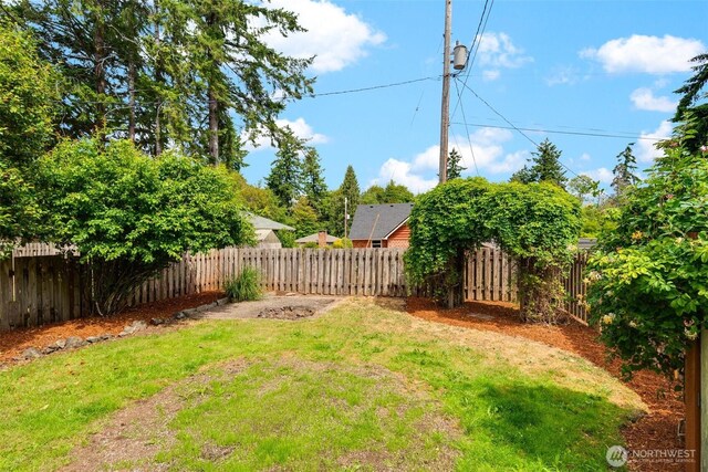 414 W Wyandotte Ave, Shelton, WA 98584 - view of fenced backyard