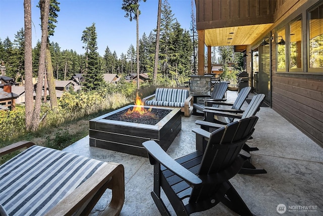 350 Kings Ct, Cle Elum, WA 98922 - view of patio featuring a fire pit