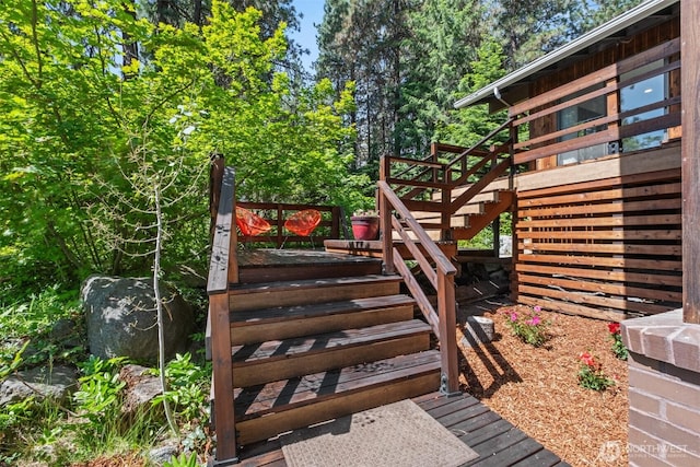deck with stairs