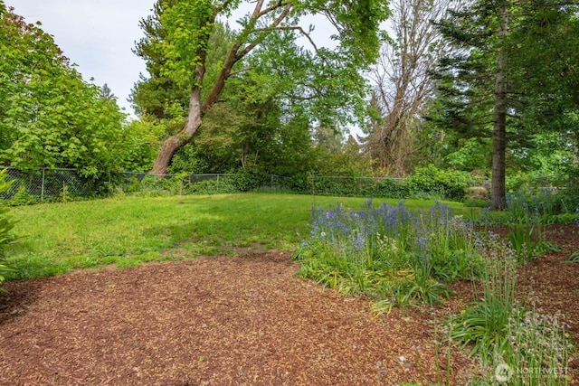 821 15th St, Bremerton, WA 98337 - view of fenced backyard
