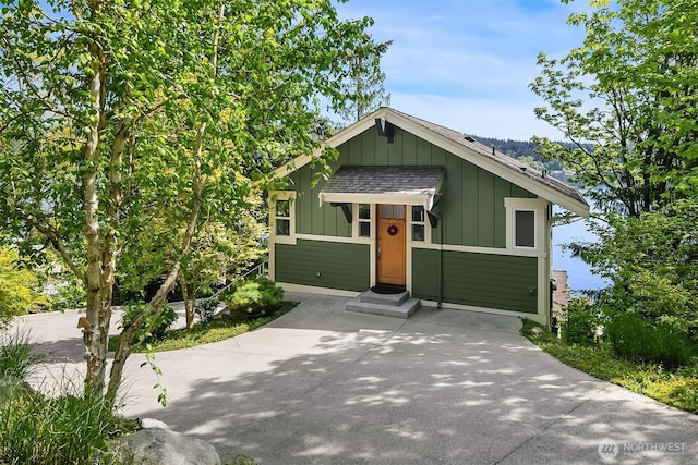 1624 Mallard Ln, Bellevue, WA 98008 - view of front of property with board and batten siding and entry steps