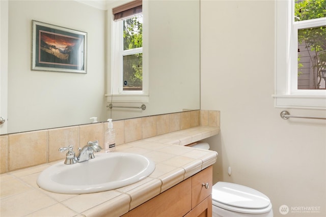 15927 35th Dr SE, Bothell, WA 98012 - half bath featuring vanity and toilet