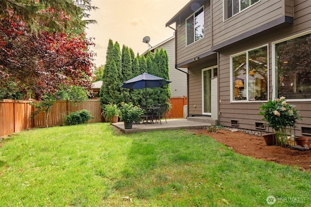 15927 35th Dr SE, Bothell, WA 98012 - view of yard with a patio area