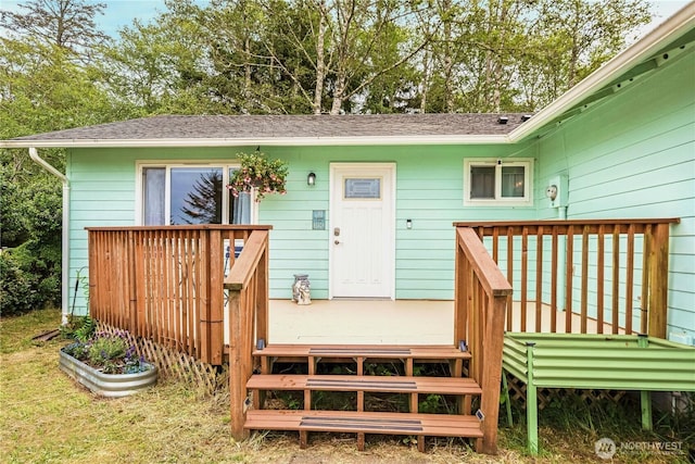 520 E Chance A La Mer NE, Ocean Shores, WA 98569 - entrance to property featuring a wooden deck