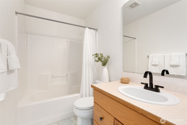 28132 24th Pl S, Federal Way, WA 98003 - bathroom with toilet, shower / tub combo with curtain, and vanity