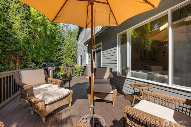 9437 NE Coral Ct, Bainbridge Island, WA 98110 - deck featuring a grill