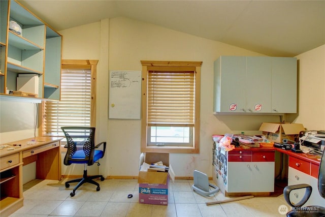 53932 Rockport Cascade Rd, Rockport, WA 98283 - home office featuring vaulted ceiling and baseboards