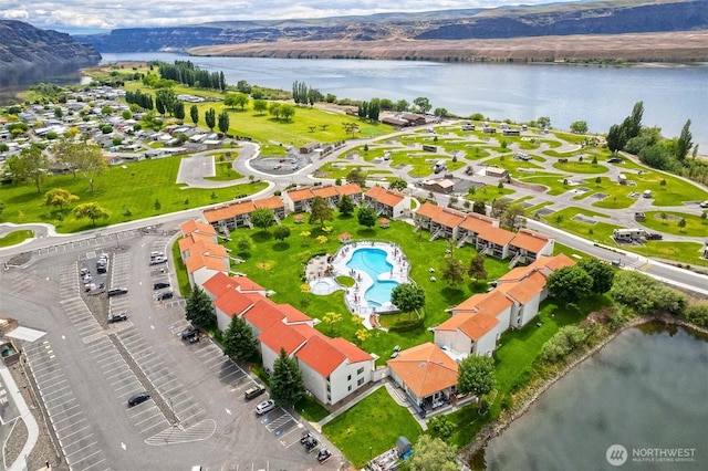 8903 Crescent Bar Rd NW Unit 169, Quincy, WA 98848 - drone / aerial view of a nearby body of water and a pool