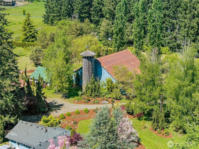 aerial view of property and surrounding area