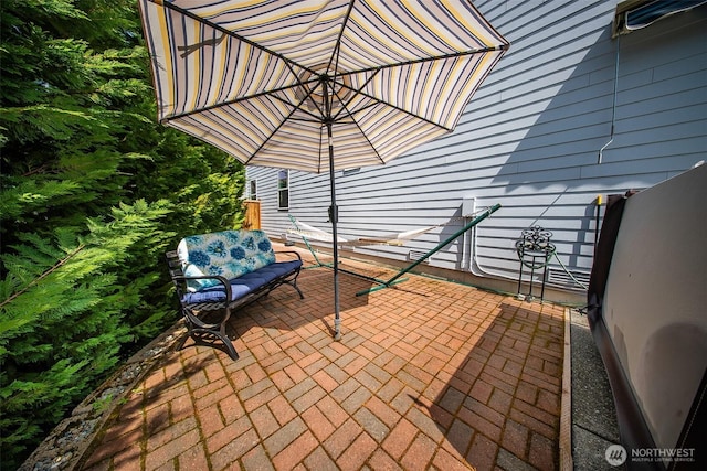 5042 Mariner St, Gig Harbor, WA 98332 - view of patio / terrace with an outdoor hangout area