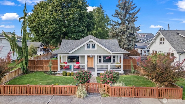515 4th Ave SW, Puyallup, WA 98371 - bungalow-style house featuring a porch, roof with shingles, and a gate