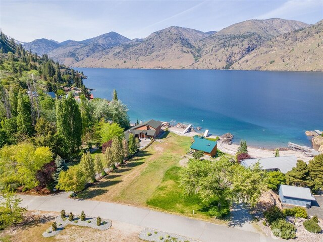 17124 S Lakeshore Rd, Chelan, WA 98816