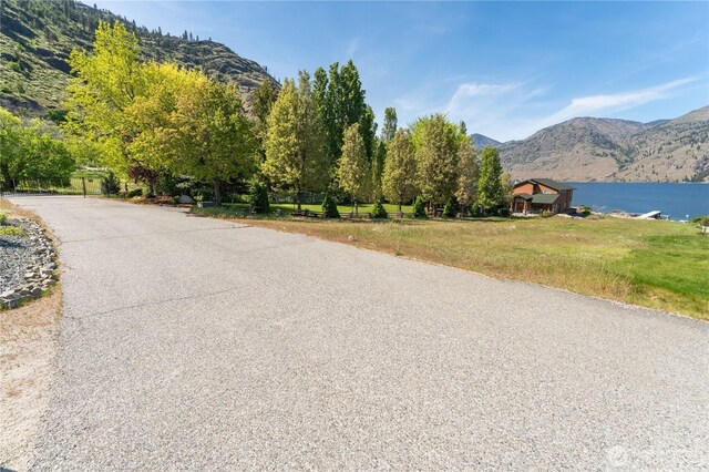 17124 S Lakeshore Rd, Chelan, WA 98816