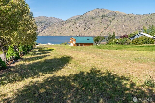 17124 S Lakeshore Rd, Chelan, WA 98816