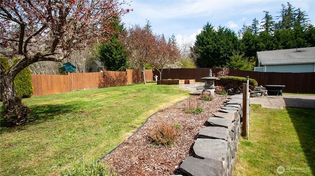 71 E N Bay Pl, Allyn, WA 98524 - view of yard with a patio