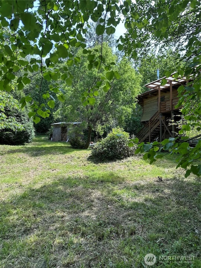 5790 NE Old Mill Rd NE, Bainbridge Island, WA 98110 - view of green lawn with stairs