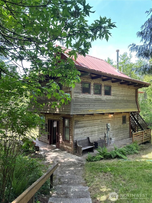 5790 NE Old Mill Rd NE, Bainbridge Island, WA 98110 - view of front of property with metal roof
