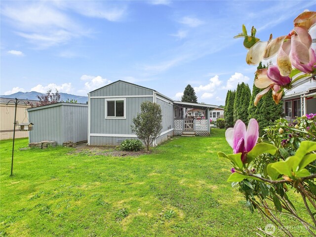212 Old Owen Rd Unit 43, Sultan, WA 98294 - view of green lawn with a mountain view