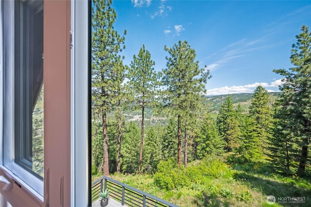 981 Nighthawk Ridge Ln, Leavenworth, WA 98826 - balcony featuring a view of trees