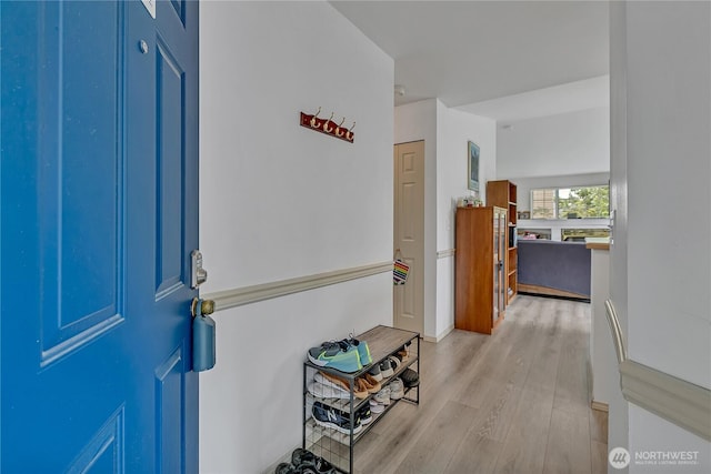 5400 Harbour Pointe Blvd Unit F202, Mukilteo, WA 98275 - hallway featuring light wood-style flooring