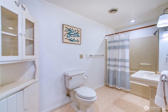 1472 White Beach Rd, Orcas Island, WA 98280 - full bath with shower / bath combo with shower curtain and tile patterned floors