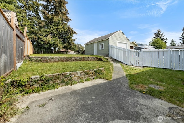 807 S Howard St, Tacoma, WA 98465 - view of yard featuring an outdoor structure