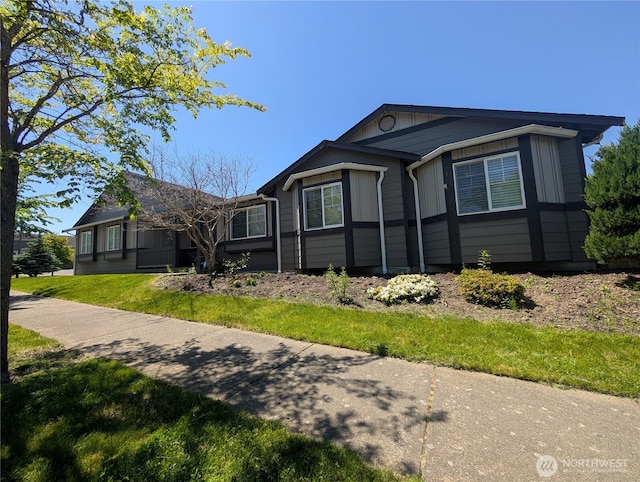 3447 Barry Pl, Mount Vernon, WA 98274 - ranch-style house featuring a front yard