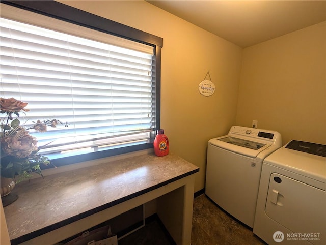 3447 Barry Pl, Mount Vernon, WA 98274 - laundry area with washer and dryer