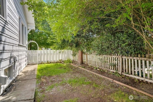 1027 E Main St, Auburn, WA 98002 - view of fenced backyard