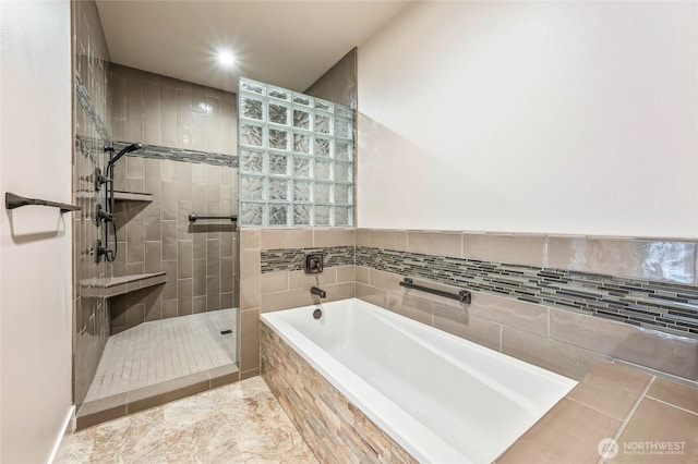 411 19th St NE Unit 9, East Wenatchee, WA 98802 - full bathroom with a garden tub and walk in shower