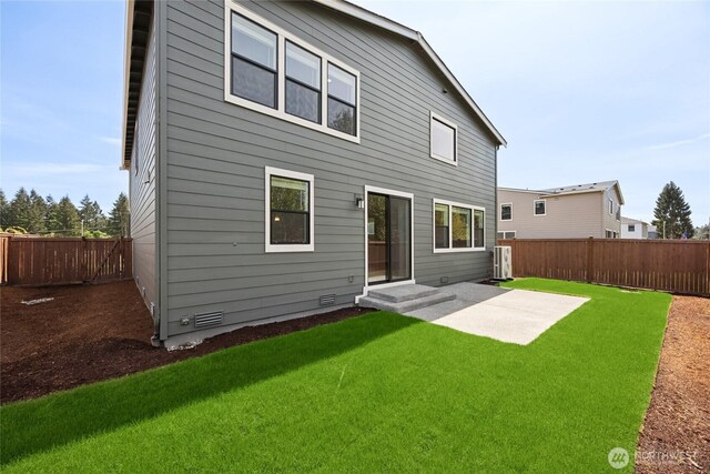 13436 NE 105th Ct Unit 17, Kirkland, WA 98033 - rear view of house featuring a patio and crawl space