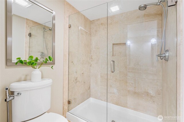 21016 NE 33rd Pl, Sammamish, WA 98074 - full bath featuring a shower stall and toilet