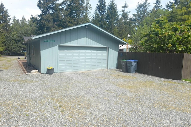 332 Rhododendron Dr, Sequim, WA 98382 - detached garage featuring fence
