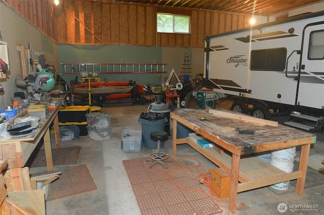 332 Rhododendron Dr, Sequim, WA 98382 - view of garage