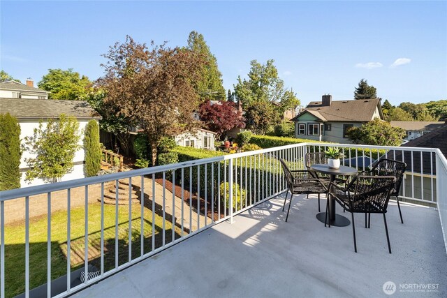 3112 13th Ave S, Seattle, WA 98144 - balcony with a residential view