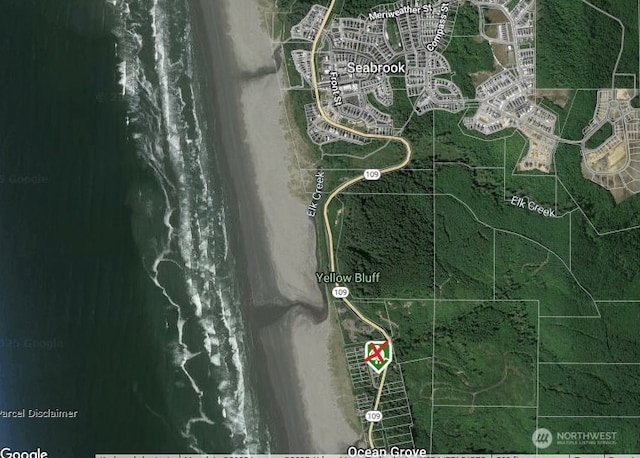 15 Cedar Ln, Pacific Beach, WA 98571