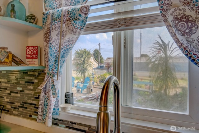 804 Pacific Ave N, Long Beach, WA 98631 - kitchen view