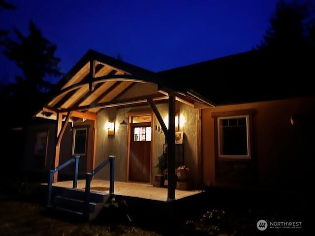 1133 Parkridge Dr, Port Townsend, WA 98368 - view of back of house at twilight