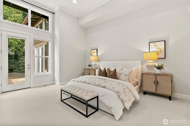 1038 Belfair Rd, Bellevue, WA 98004 - bedroom featuring light carpet, access to outside, baseboards, ornamental molding, and recessed lighting