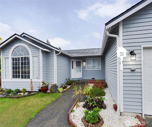 1307 SW 355th Pl, Federal Way, WA 98023 - doorway to property with a shingled roof