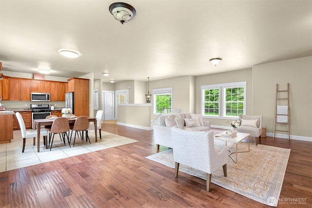 2225 Old Lakeway Dr, Bellingham, WA 98229 - living area with light wood-style floors and baseboards