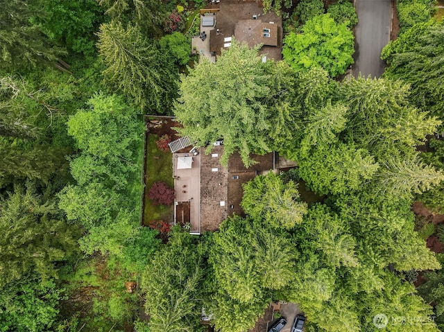 aerial view of property and surrounding area