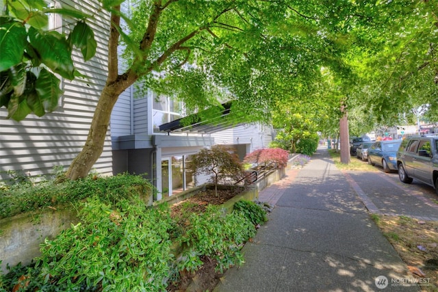 5901 Phinney Ave N Unit 103, Seattle, WA 98103 - view of side of home