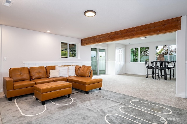 900 Sea Vista Pl, Edmonds, WA 98020 - carpeted living room with beam ceiling and recessed lighting