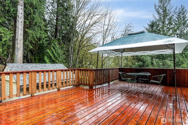 7819 Tolt River Rd NE, Carnation, WA 98014 - view of wooden terrace