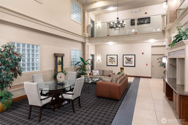 building lobby featuring a high ceiling