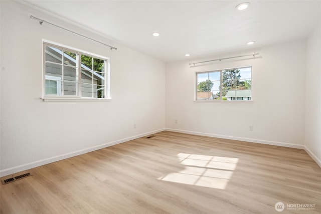 133 Bradley St, Walla Walla, WA 99362 - unfurnished room with baseboards, light wood-style floors, and recessed lighting