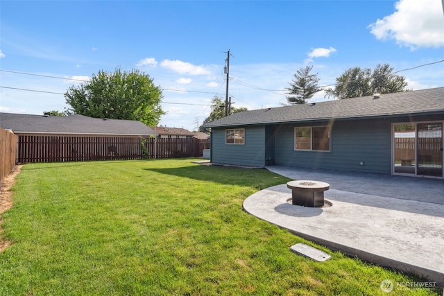 133 Bradley St, Walla Walla, WA 99362 - view of yard featuring a fire pit and a patio