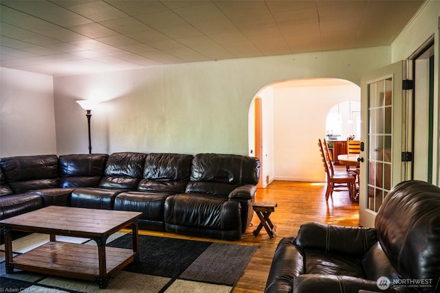 1803 Juniper St, Oroville, WA 98844 - living area with arched walkways and wood finished floors